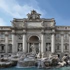 Der Trevi-Brunnen in Rom (fast) ohne Touristen (Bildmontage)