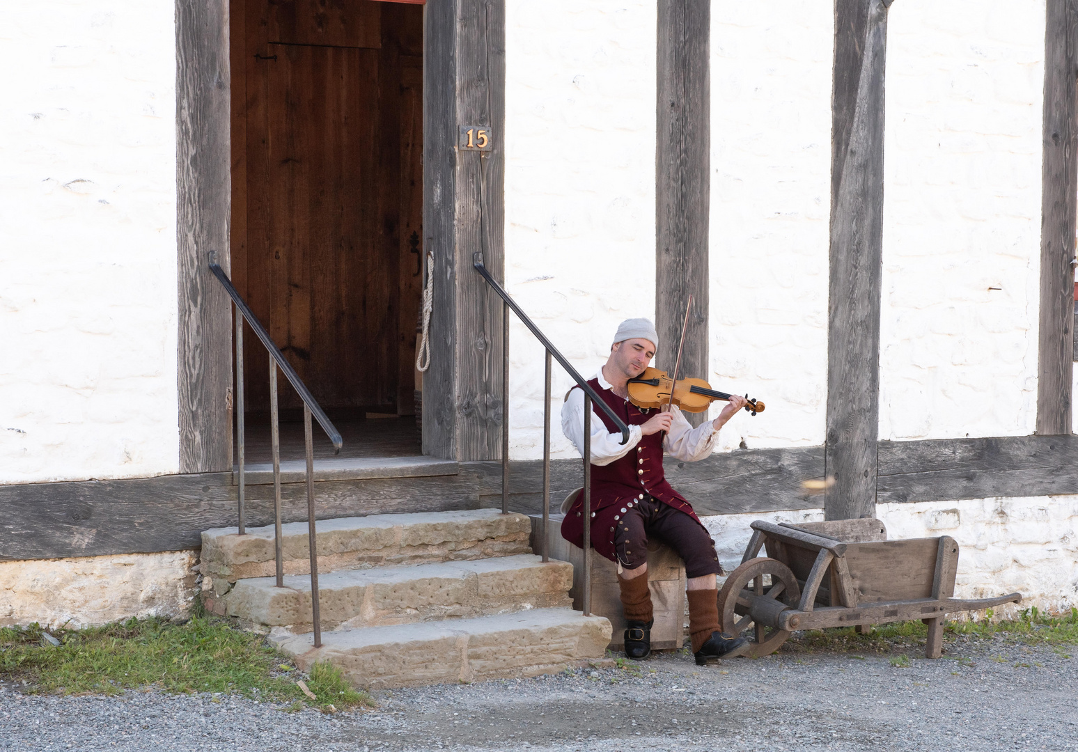 Der Troubadour.  Oder eine Weile aufdem Dörpel.                    DSC_7035