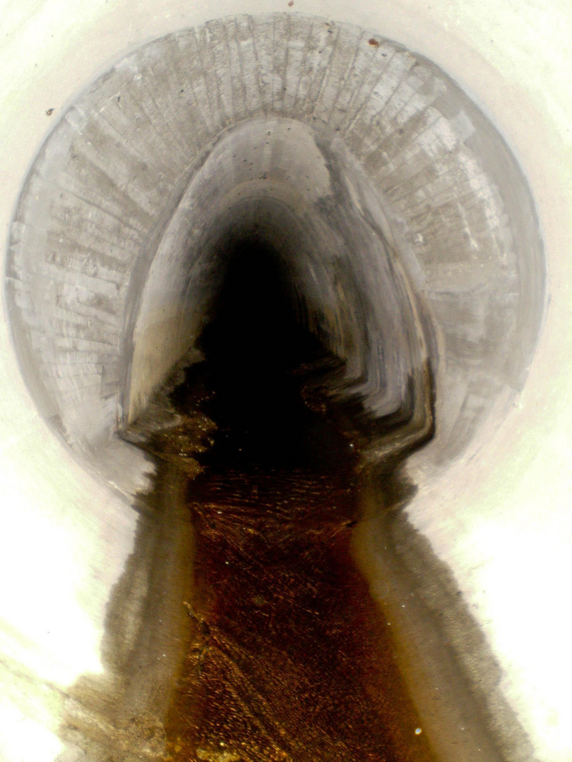Der Tunnel der ersten Tiefe