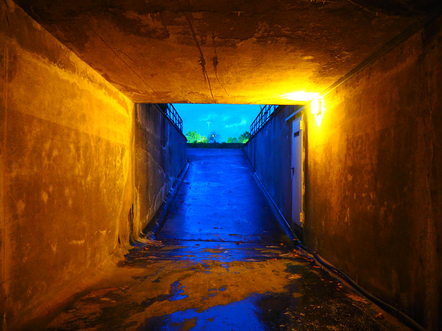 Der Tunnel im Abendlicht - Radrennbahn Bielefeld 