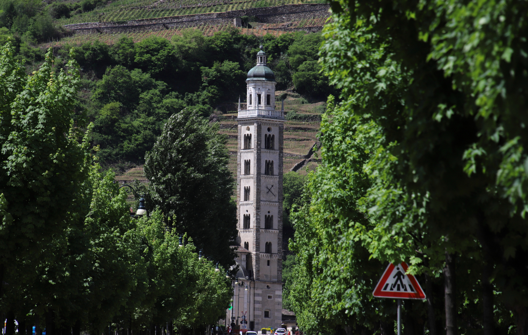 Der Turm der Basilika Madonna di Tirano