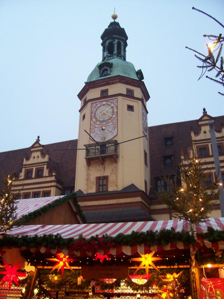 Der Turm des Alten Rathauses am Leipziger Markt