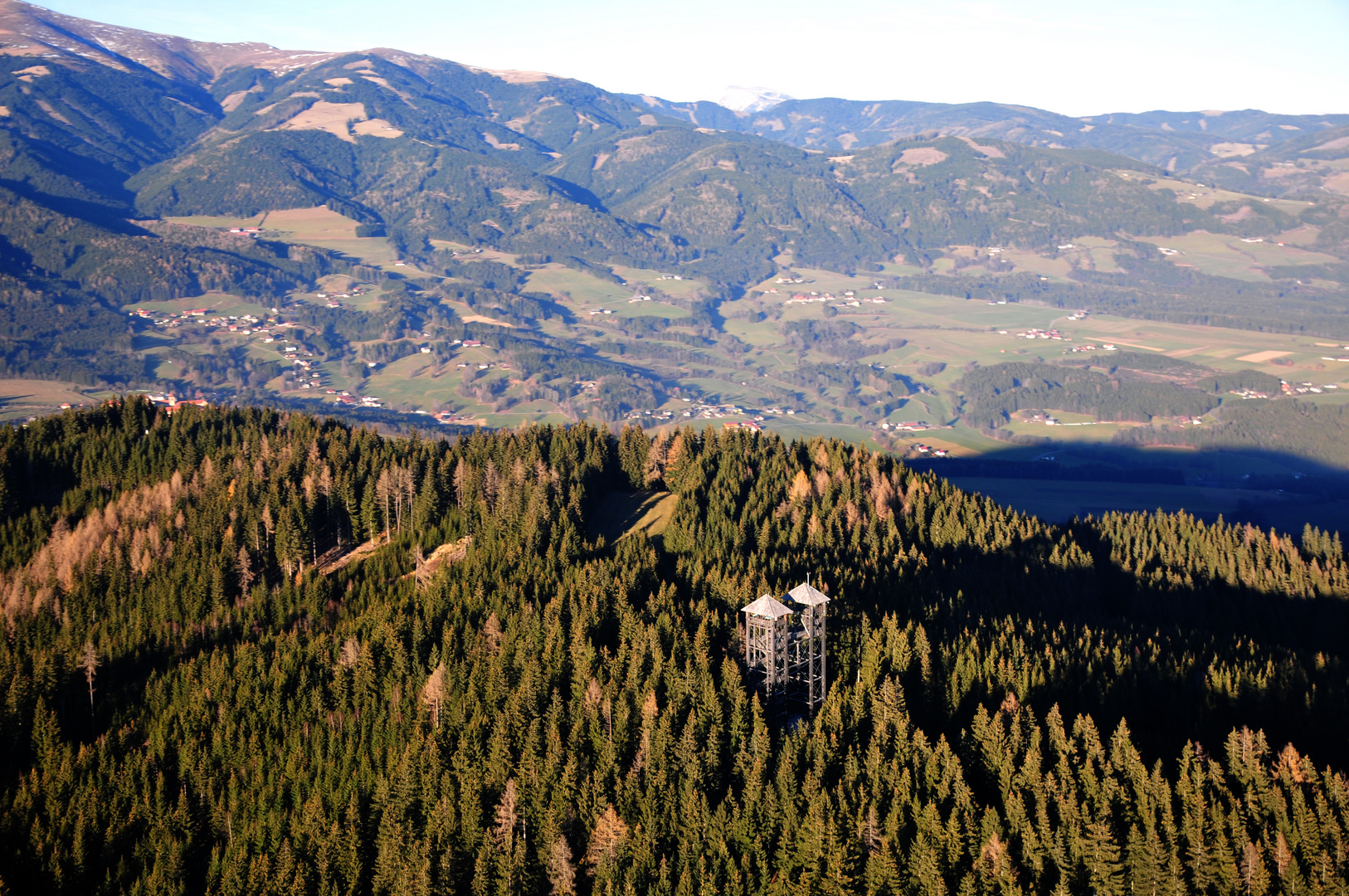 Der Turm im Gebirge