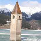 Der Turm im See