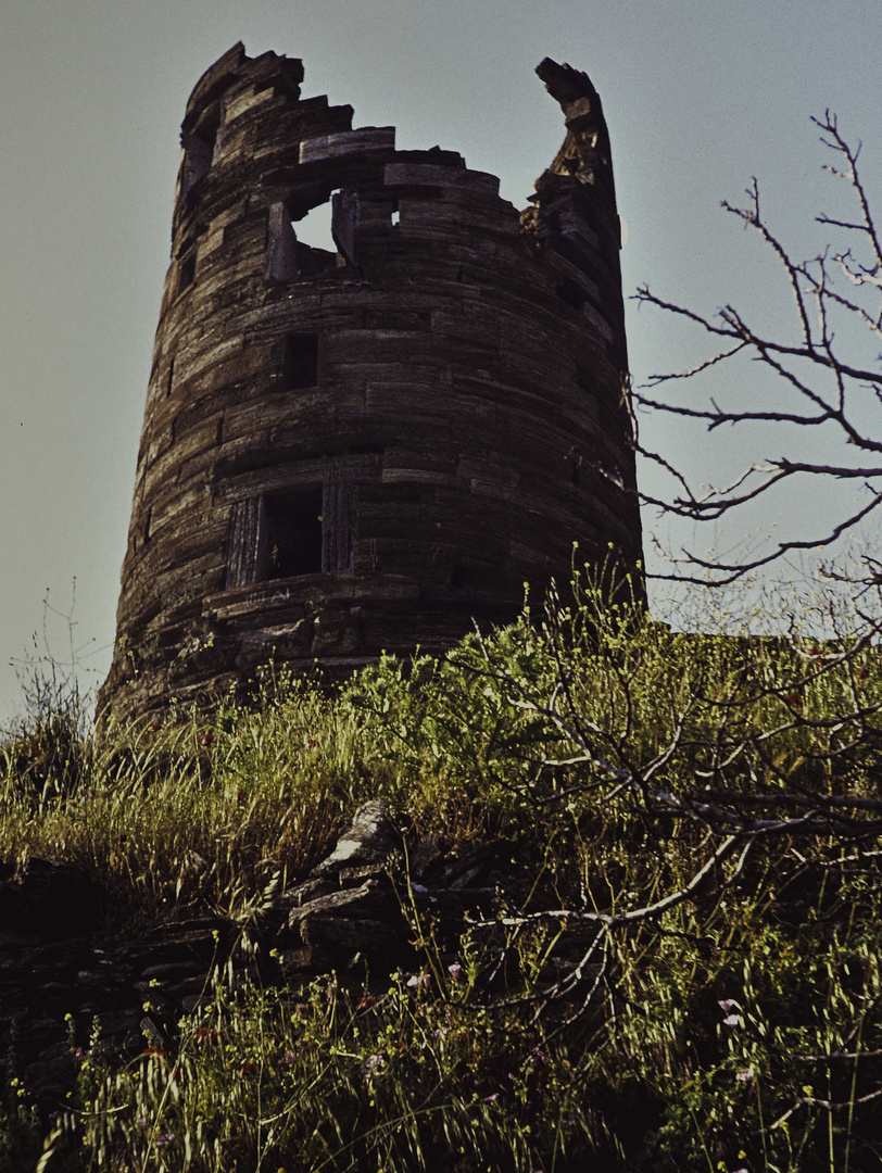 (Der Turm von Mordor)  Tinos / Griechenland.  .DSC_5737