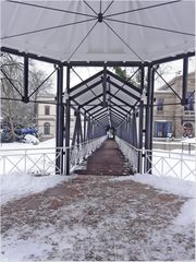 -der Übergang (Wandelhalle zum Luitpoldbad)-