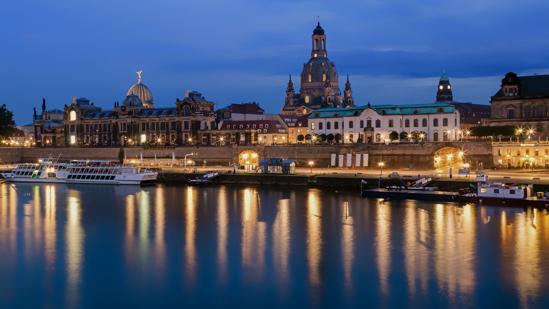 Der Ufer an der Elbe Dresden