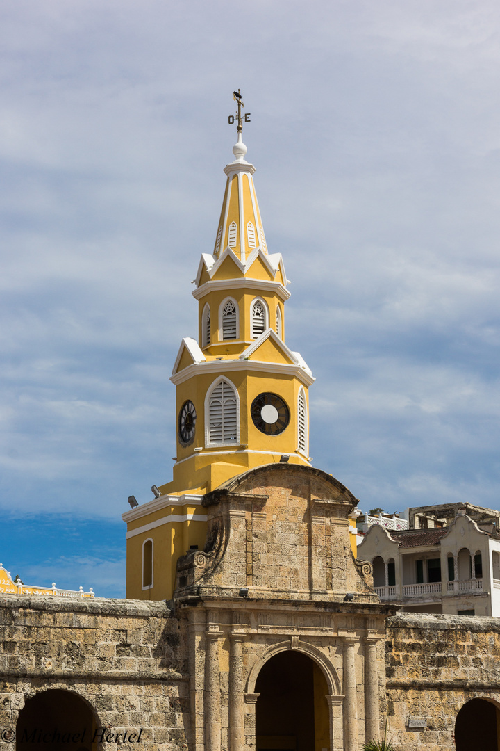 Der Uhrenturm (Torre de reloj)