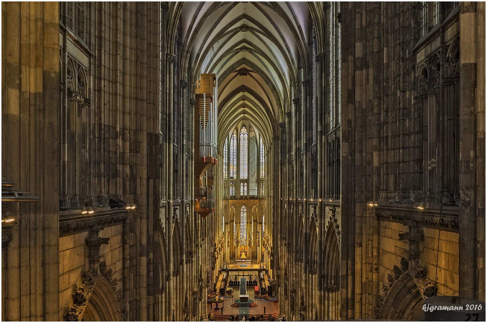 der ungewöhnliche blick in den dom.....