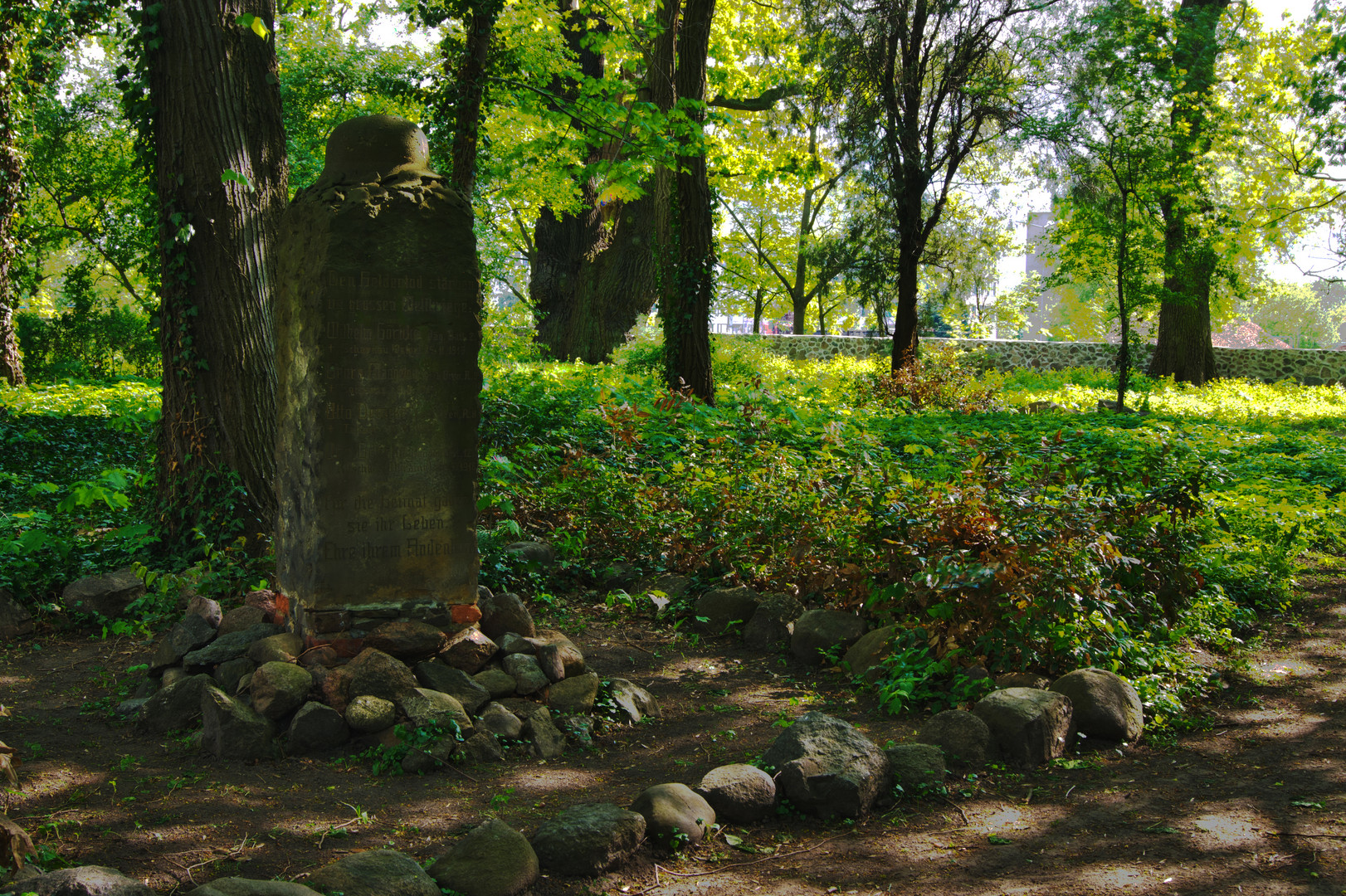 Der vergessene Friedhof von Markendorf (1)