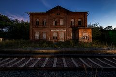 Der verlassene Bahnhof...