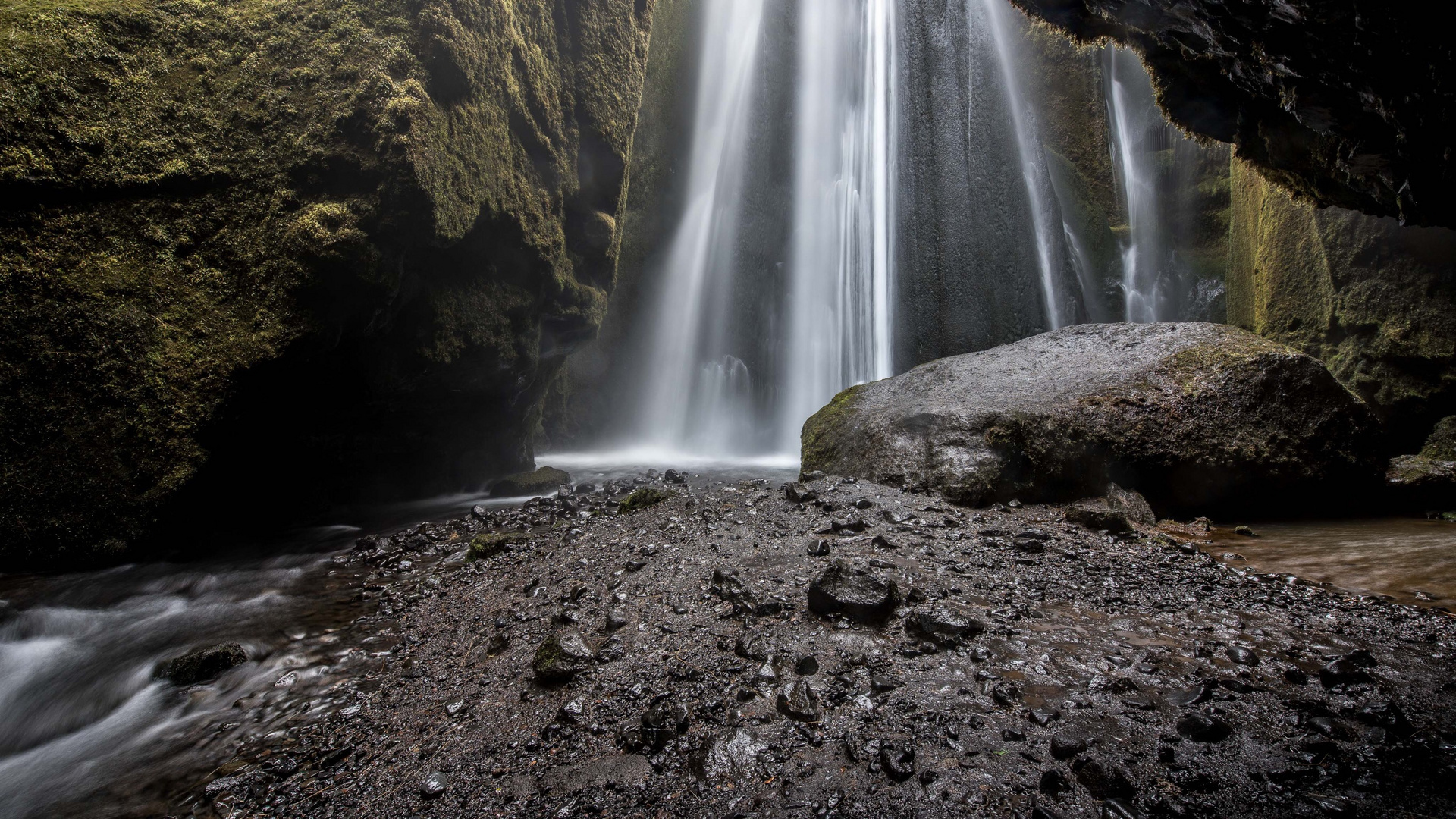 Der versteckte Wasserfall