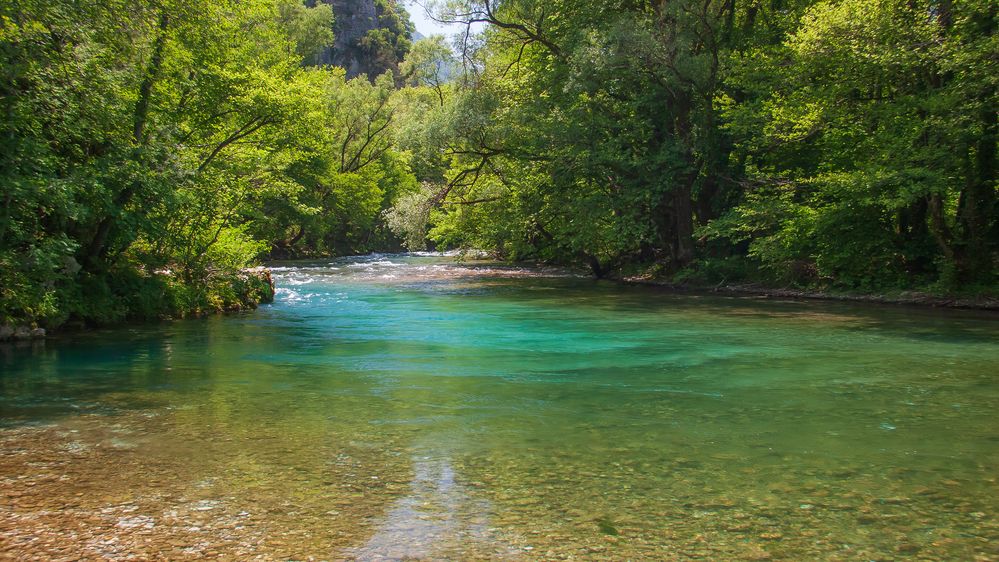 Der Voidomatis, ein Fluss unglaublicher Farben....