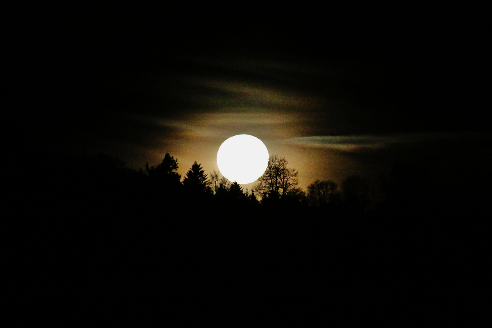 Der VOLLMOND geht schlafen...