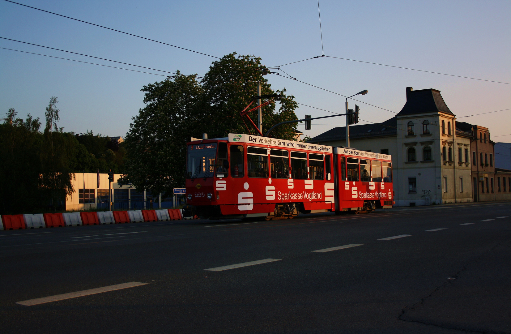 Der vorletzte Zug in Plauen .