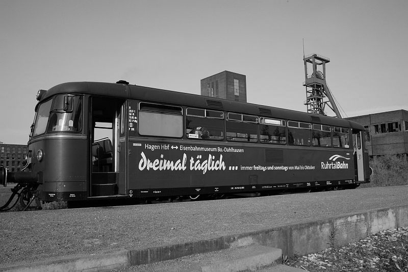 Der VT98 der Ruhrtalbahn zu Gast beim Weltkulturerbe Zollverein in Essen