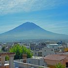 Der Vulkan Misti (5822 m) beherrscht Arequipa