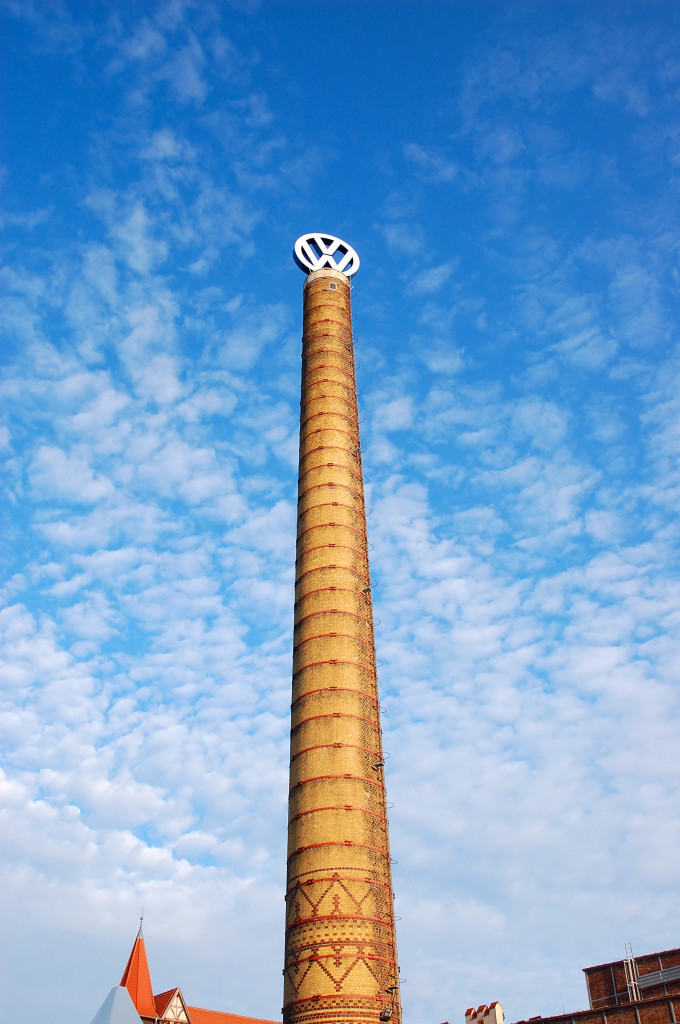 Der Vw Turm In Halle Saale Am Asa Autohaus Foto Bild Architektur Stadtlandschaft Skylines Bilder Auf Fotocommunity