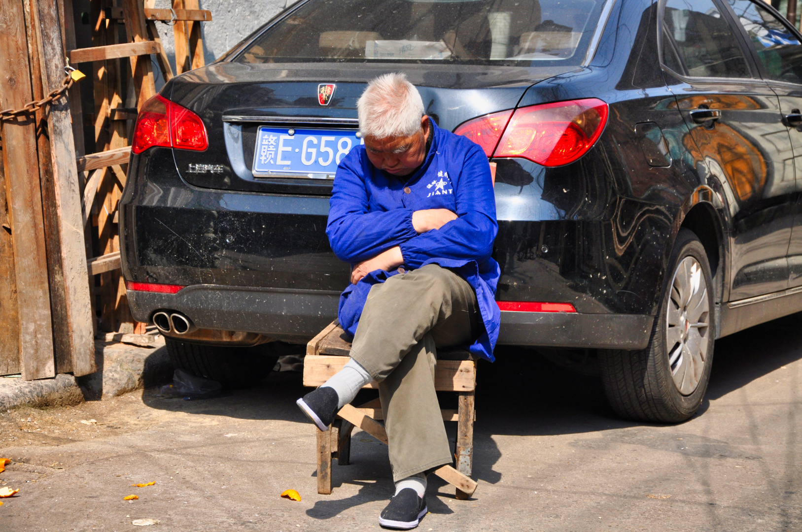 Der Wächter bzw. ein Schläfchen in Ehren - China