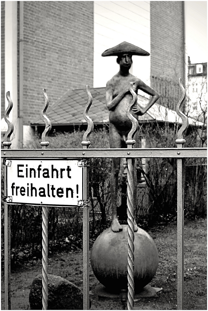 der Wächter der Einfahrt,