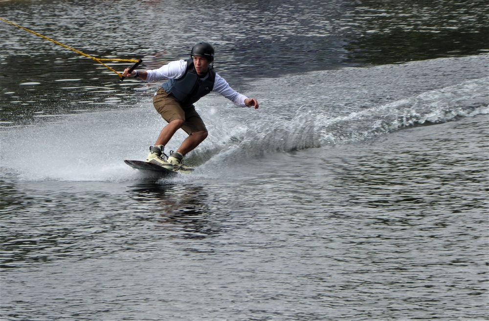 Der Wakeboarder ...