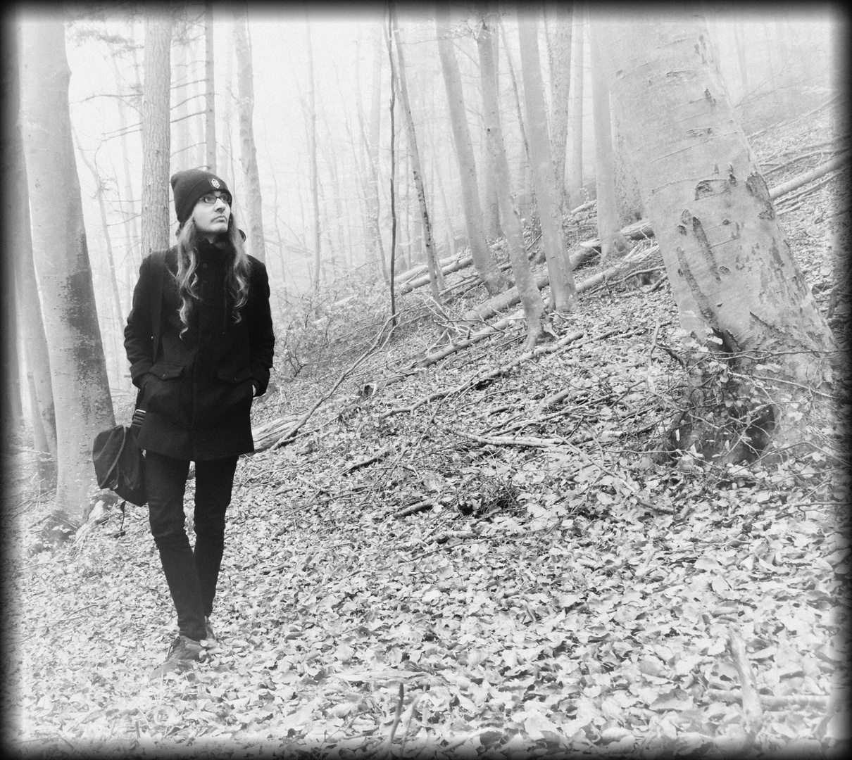 Der Wanderer im Nebelwald