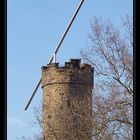 Der Wartbergturm mit Lichtskulptur