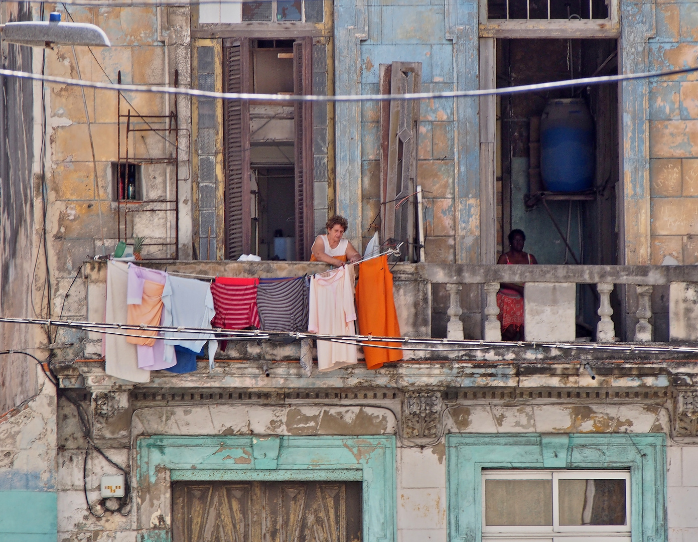 Der Waschtag in Havanna ist bunt . . .