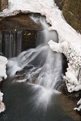 der wasserfall bei tag