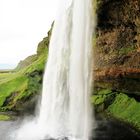 Der Wasserfall Seljalandsfoss II