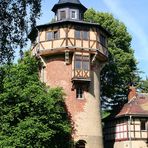 Der Wasserturm im Schlosspark von Tannfeld