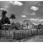 Der Wat in Lumphat (B/W) - Ratanakiri, Kambodscha