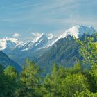 Der Watzmann und davor die Schlafende Hexe - Berchtesgadener Land