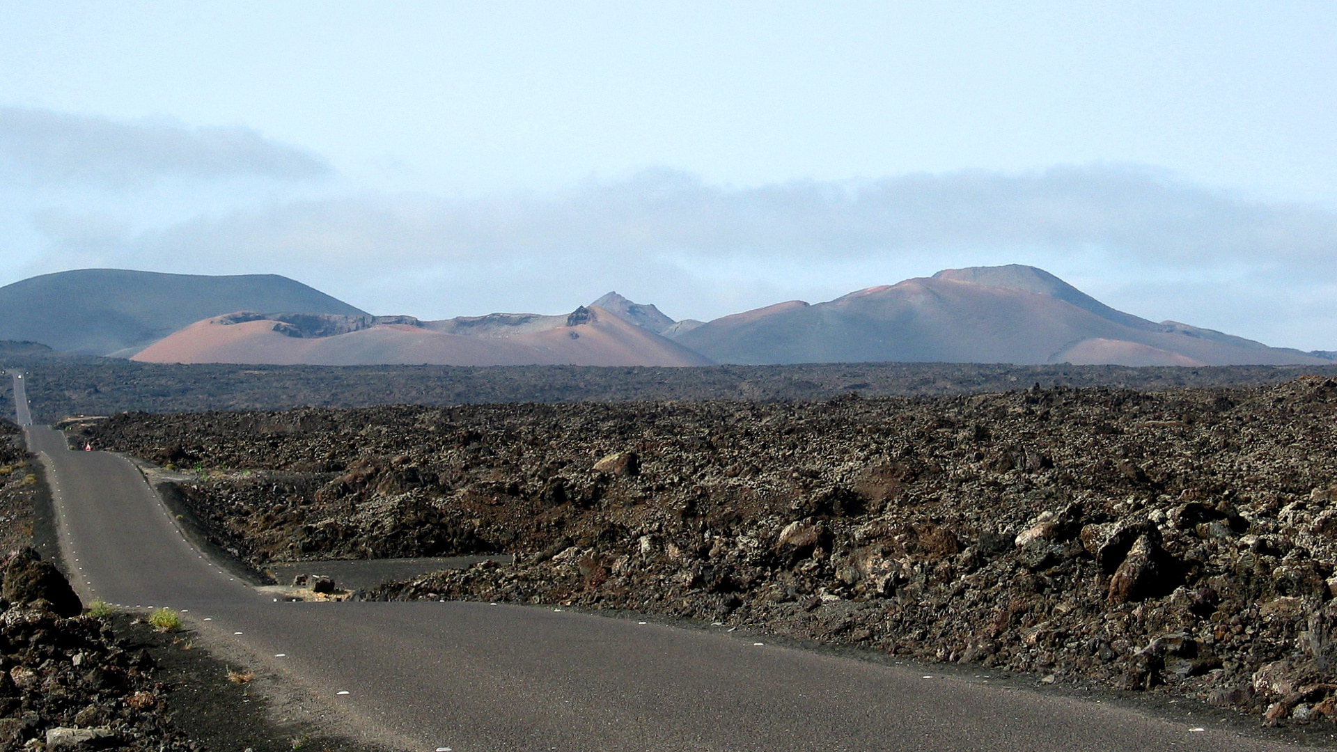 Der Weg durch die Lava-Felder