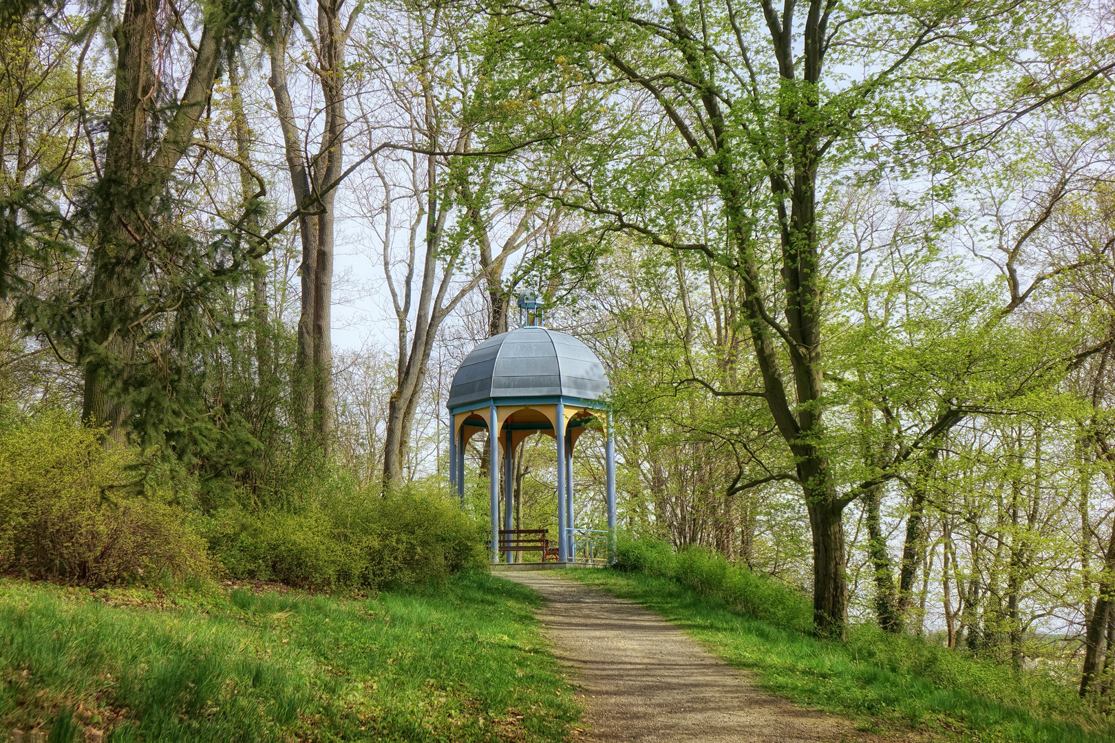 der Weg zum Sonnentempel