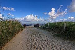 Der Weg zum Strand