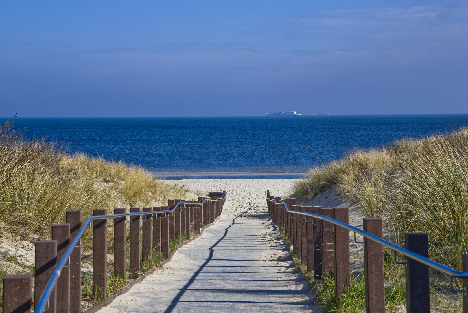 Der Weg zum Strand