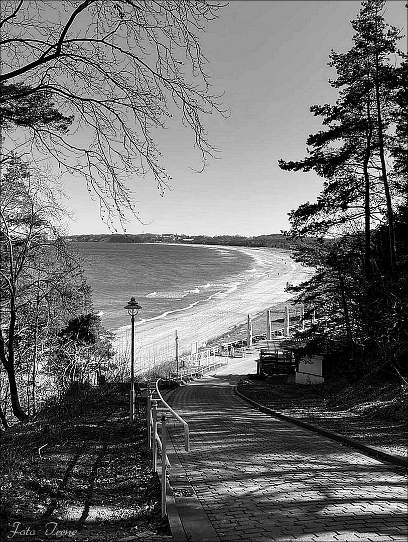 der Weg zum Strand