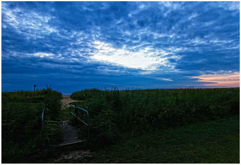 Der Weg zum Strand