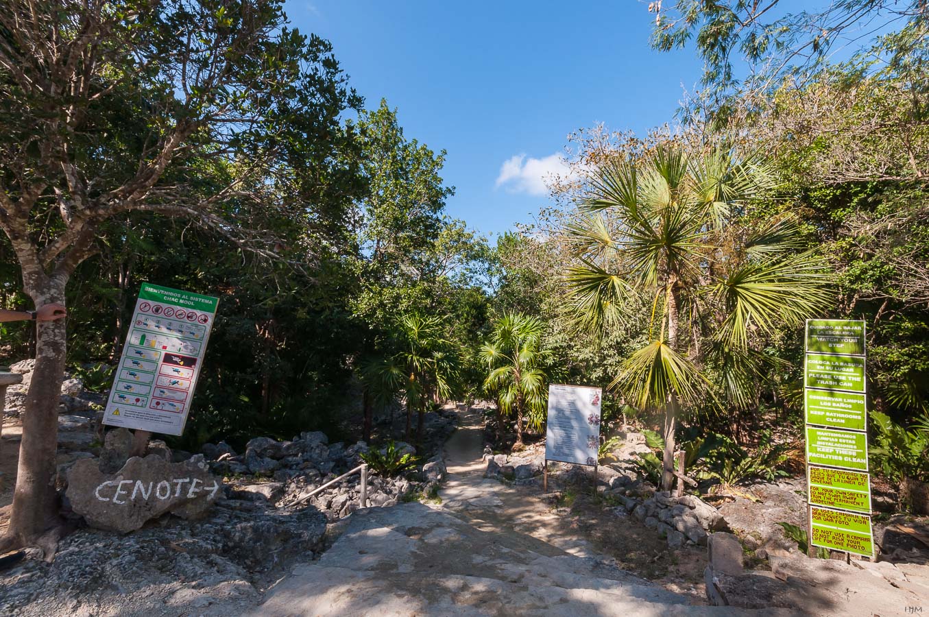 Der Weg zur Cenote Chak Mool