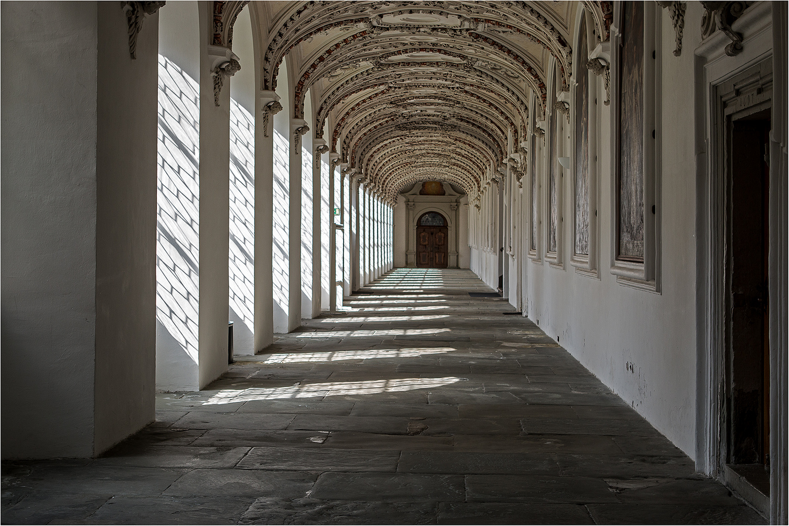 Der Weg zur Kirche 