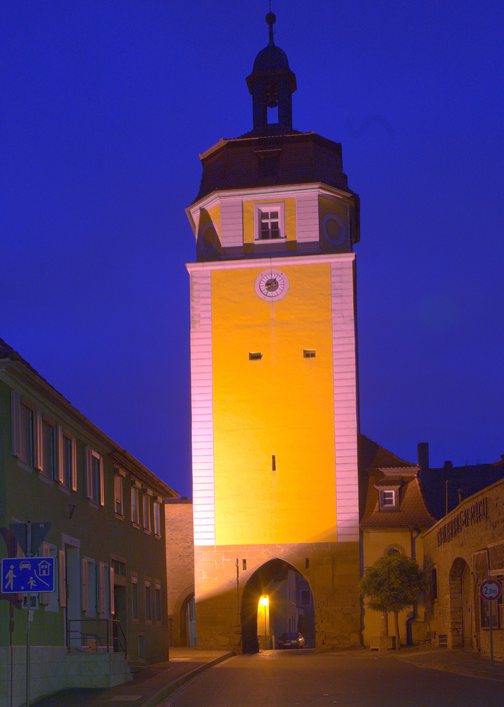 Der Weidenturm in Mainbernheim vor dem Umbau ...