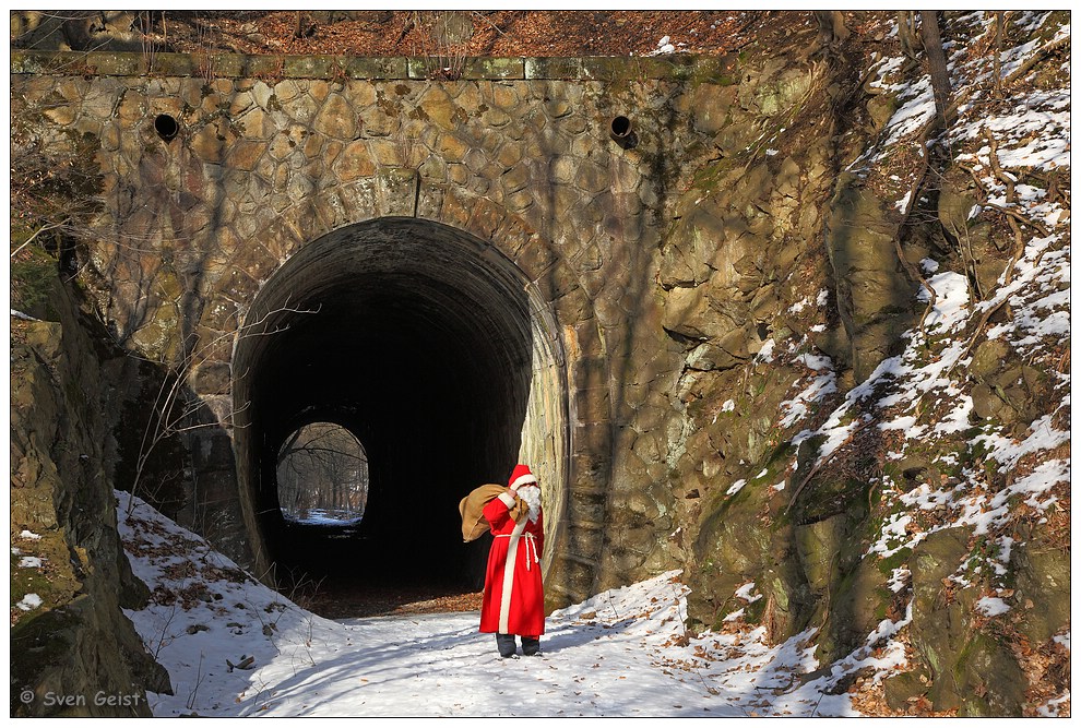 Der Weihnachtsmann in der Sächsischen Schweiz unterwegs (1)