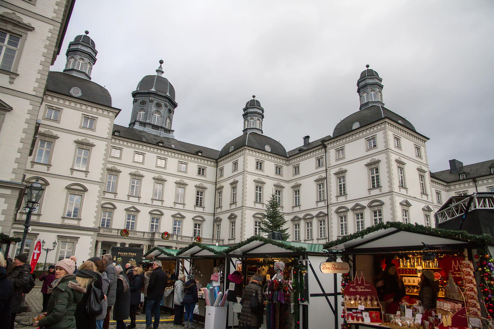 Der Weihnachtsmarkt am Schloss Bensberg