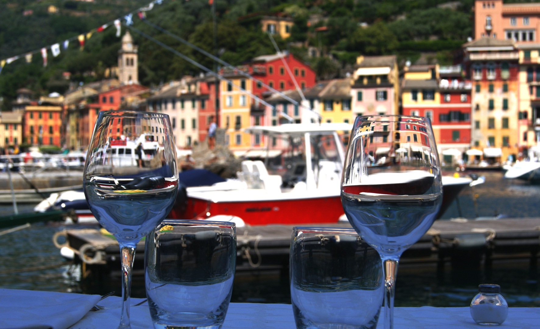 der Wein und das Meer, das Brot und die Felsen, Portofino zum Anbeißen