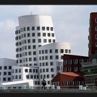 Der weisse Gehry-Bau