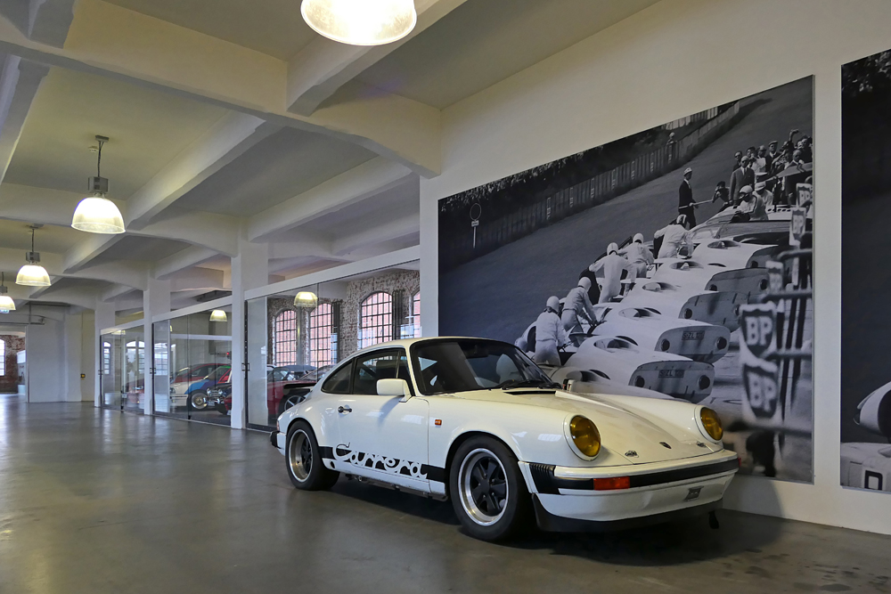 Der weiße Porsche Carrera