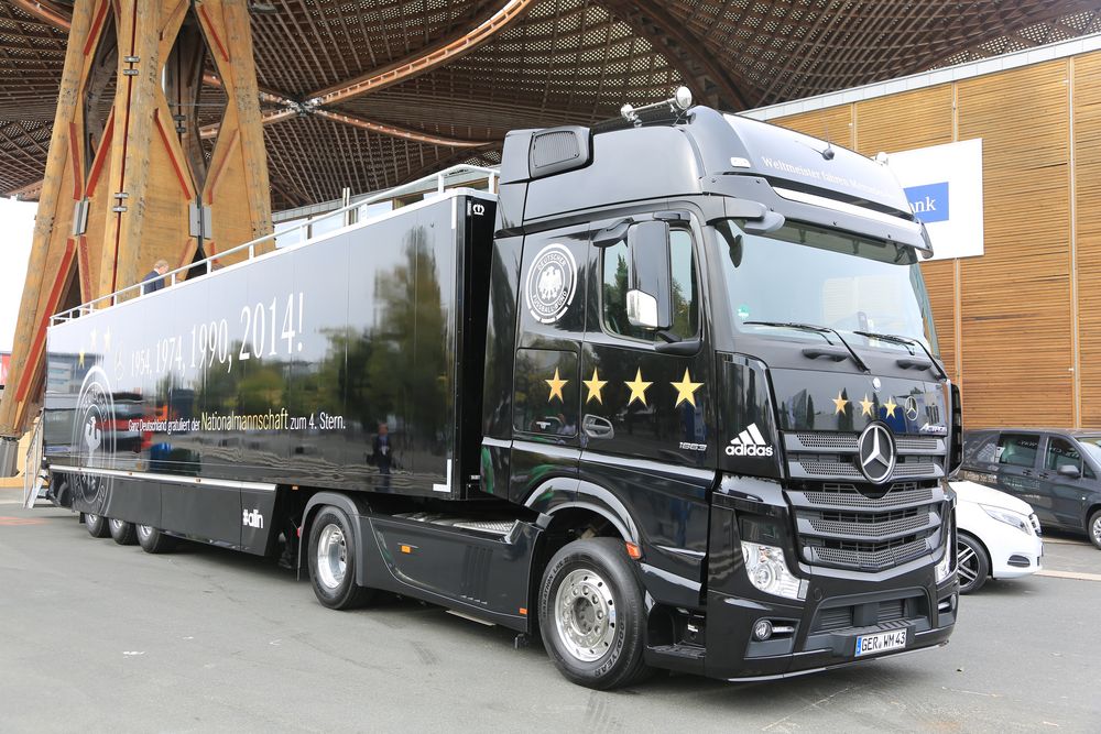 Der Wetmeister Truck von Mercedes auf der IAA