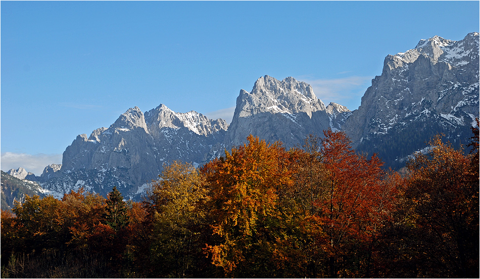 Der Wilde Kaiser - vom Herbst dekoriert