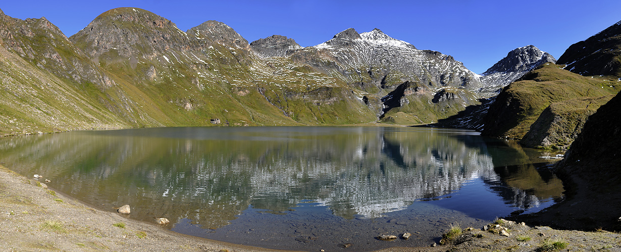 ... der Wilde See... im Hintergrund das Ziel - die Wilde Kreuzspitze 3135 m ...